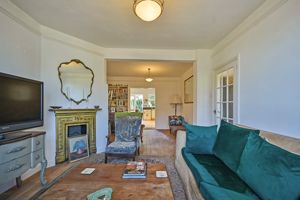 Reception room- click for photo gallery
